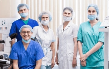 image 1 : El equipo de laboratorios, profesionales de la más alta categoría