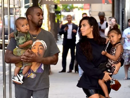 Se como Kim. ¿Por qué no debes tener miedo de la maternidad sustituta? imagen
